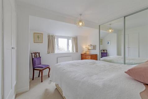 Bedroom 2-1.jpg