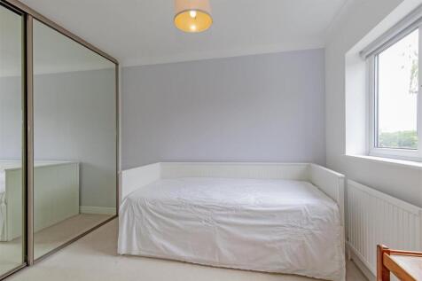 Bedroom 3-2.jpg