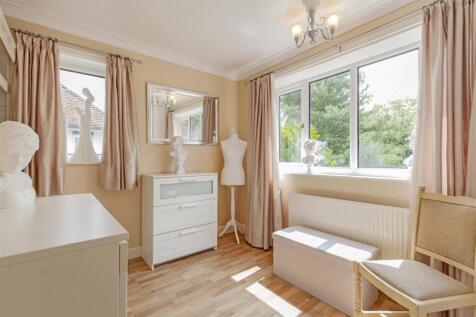 Bedroom 2-1.jpg