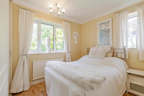 Bedroom 3-1.jpg
