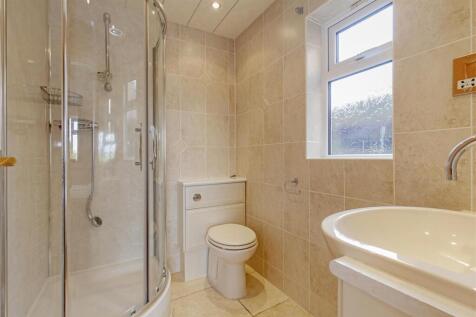 Superb Fitted En - Suite