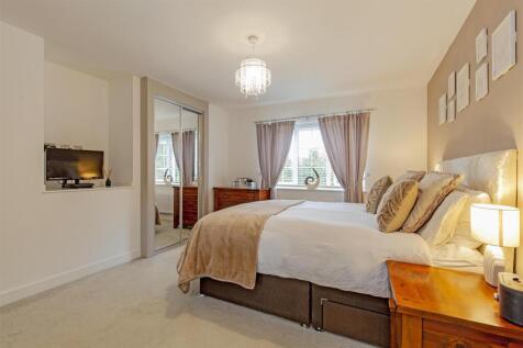 Principal Double Bedroom
