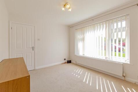 &#39;L&#39; shaped Reception Room