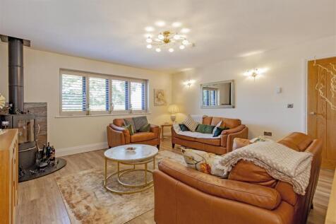 Reception Room-3.jpg