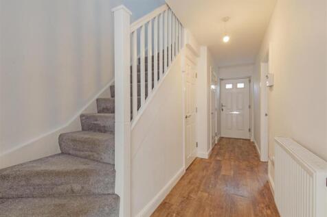 Spacious Entrance Hall