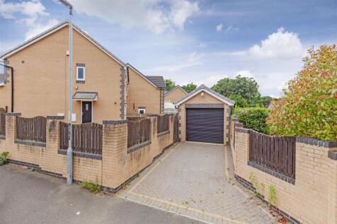 Detached Garage