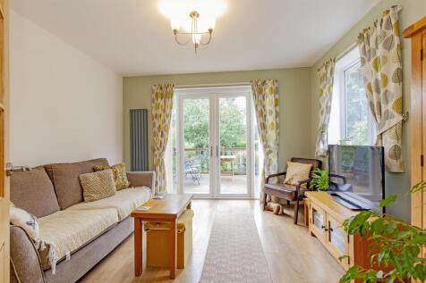 Reception Room-1.jpg