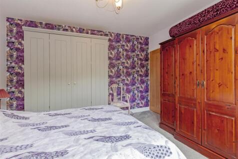 Bedroom 2-2.jpg