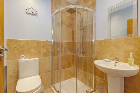 Shower Room-1.jpg