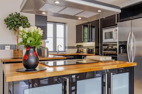 Kitchen-10.jpg