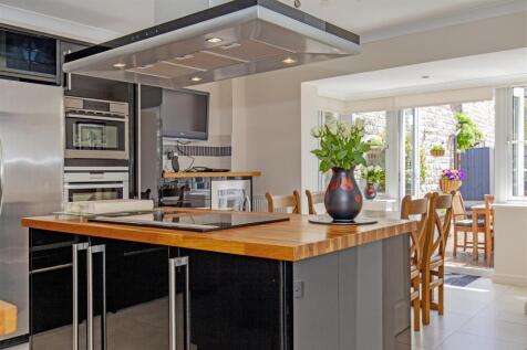 Kitchen-1.jpg