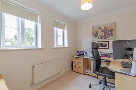 Bedroom 4-1.jpg