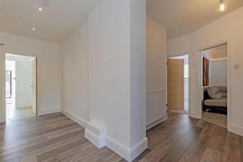 Entrance Hall-1.jpg