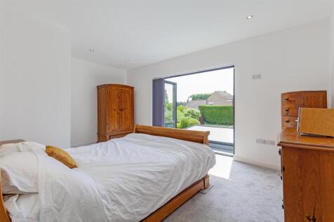 Bedroom 1-1.jpg