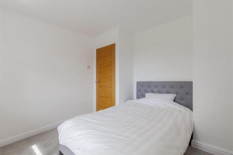 Bedroom 6-2.jpg