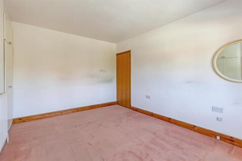 Bedroom 2-3.jpg