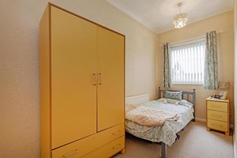 Bedroom 2-1.jpg