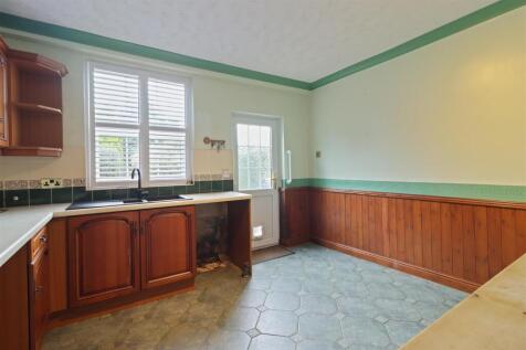 Kitchen 3.jpg