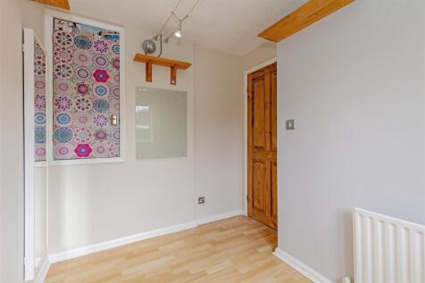 Bedroom 2-2.jpg