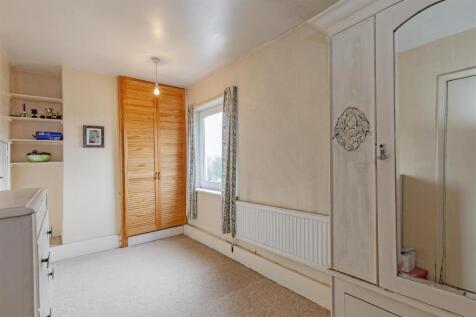 Bedroom 3-1.jpg