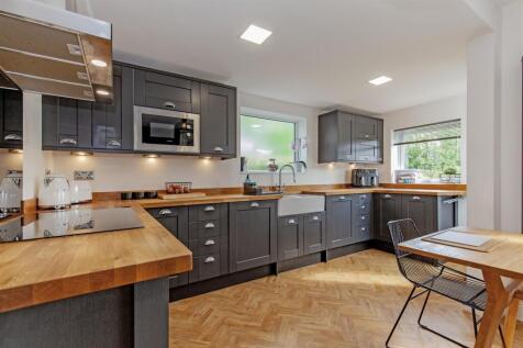 Kitchen-5.jpg