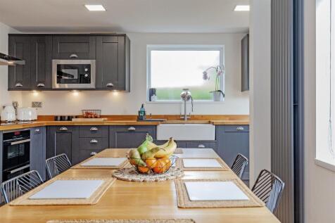Kitchen-3.jpg