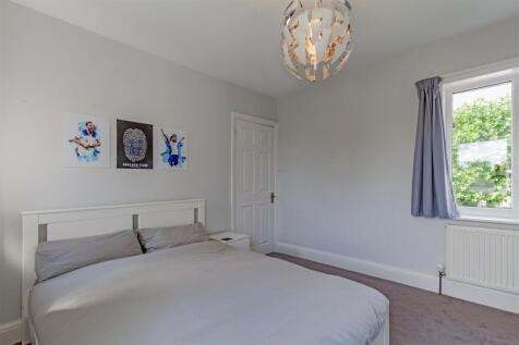 Bedroom 2-2.jpg