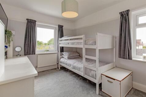 Bedroom 3-1.jpg