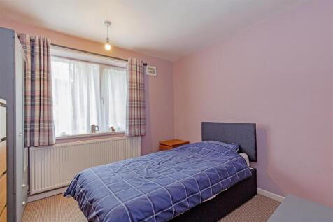 Bedroom 2-1.jpg