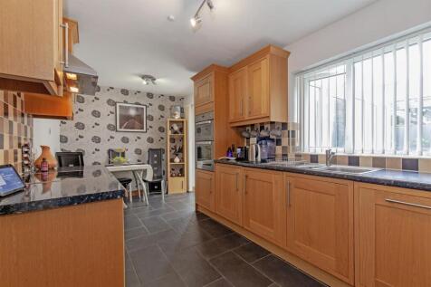 Kitchen-3.jpg