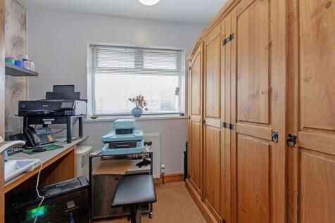 Bedroom 4-1.jpg