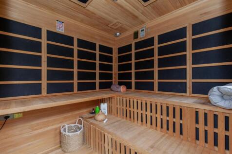 Sauna-1.jpg