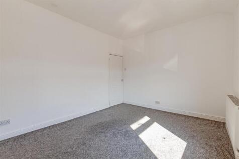 Front Double Bedroom