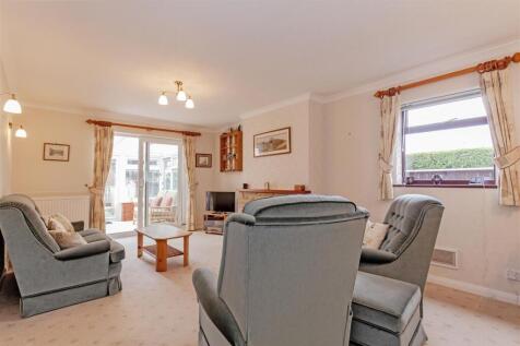 Reception Room-2.jpg