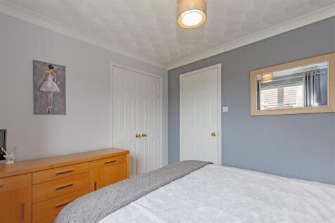 Bedroom 3-2.jpg