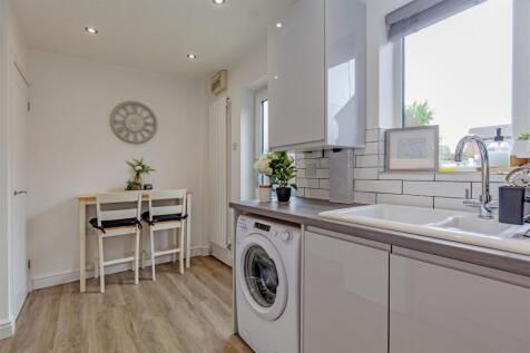Superb Dining Kitchen