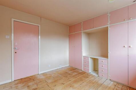 Bedroom 2-2.jpg