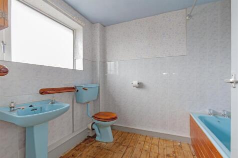 Bathroom-2.jpg