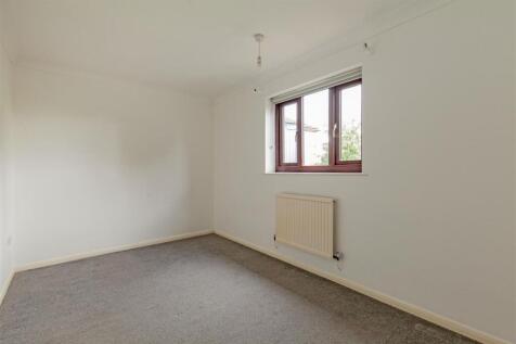 Bedroom 2-2.jpg