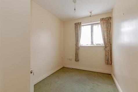 Bedroom 3-1.jpg