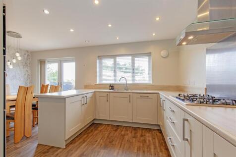 Impressive Dining Kitchen