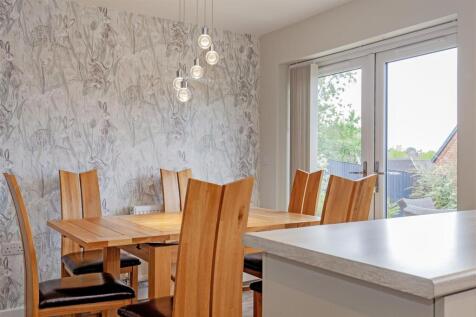 Impressive Dining Kitchen