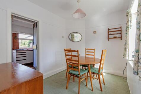 Dining Room-2.jpg