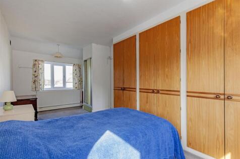 Bedroom 1-3.jpg