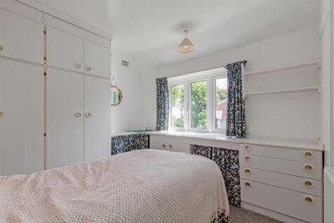 Bedroom 2-1.jpg