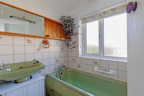 Bathroom-1.jpg