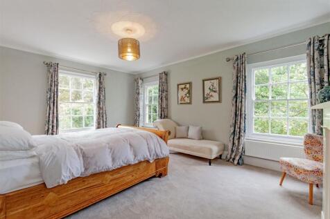 Principal Bedroom -1.jpg