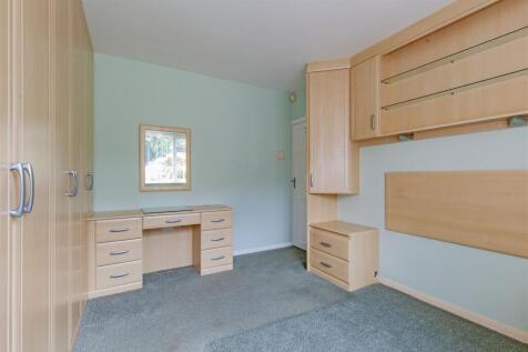 Bedroom 1-2.jpg