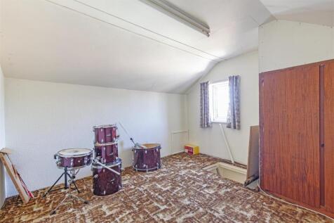 Loft Room-2.jpg