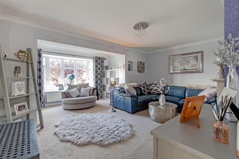 Reception Room-1.jpg